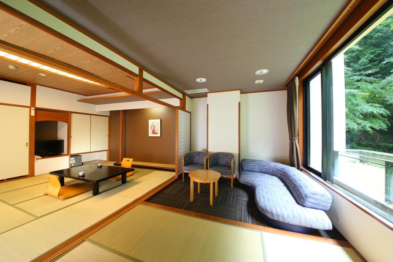 Ooedo Onsen Monogatari Ikaho Hotel Shibukawa Exterior foto