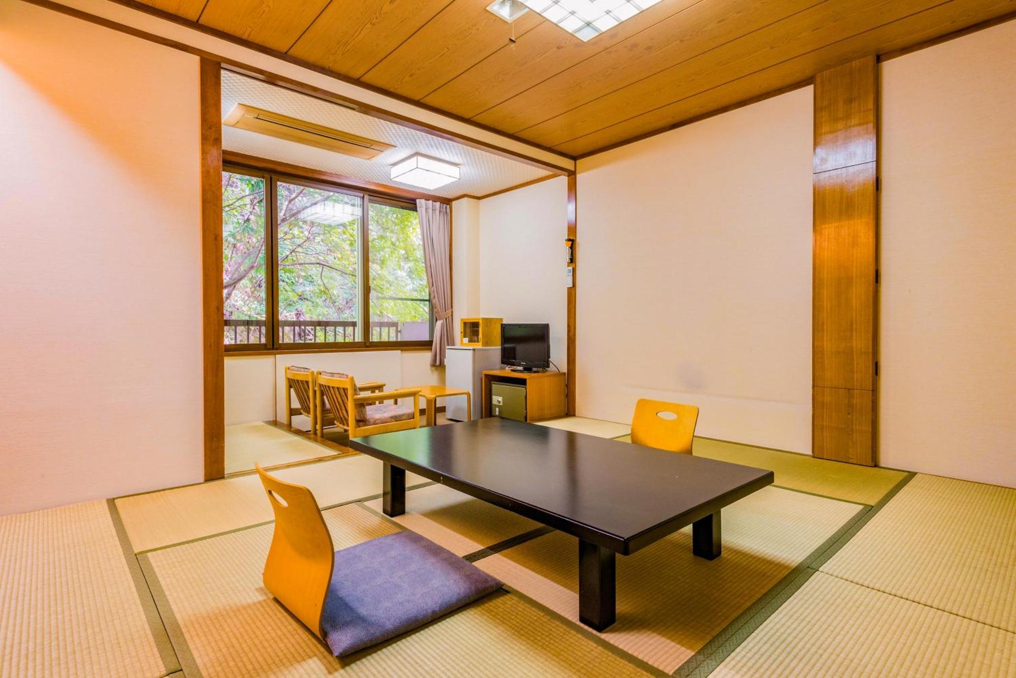 Ooedo Onsen Monogatari Ikaho Hotel Shibukawa Exterior foto